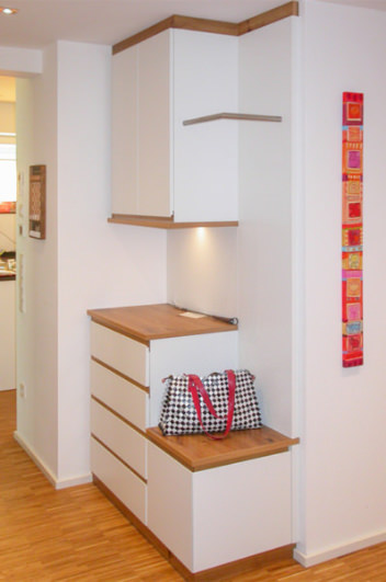 Garderobe mit Sitzbank