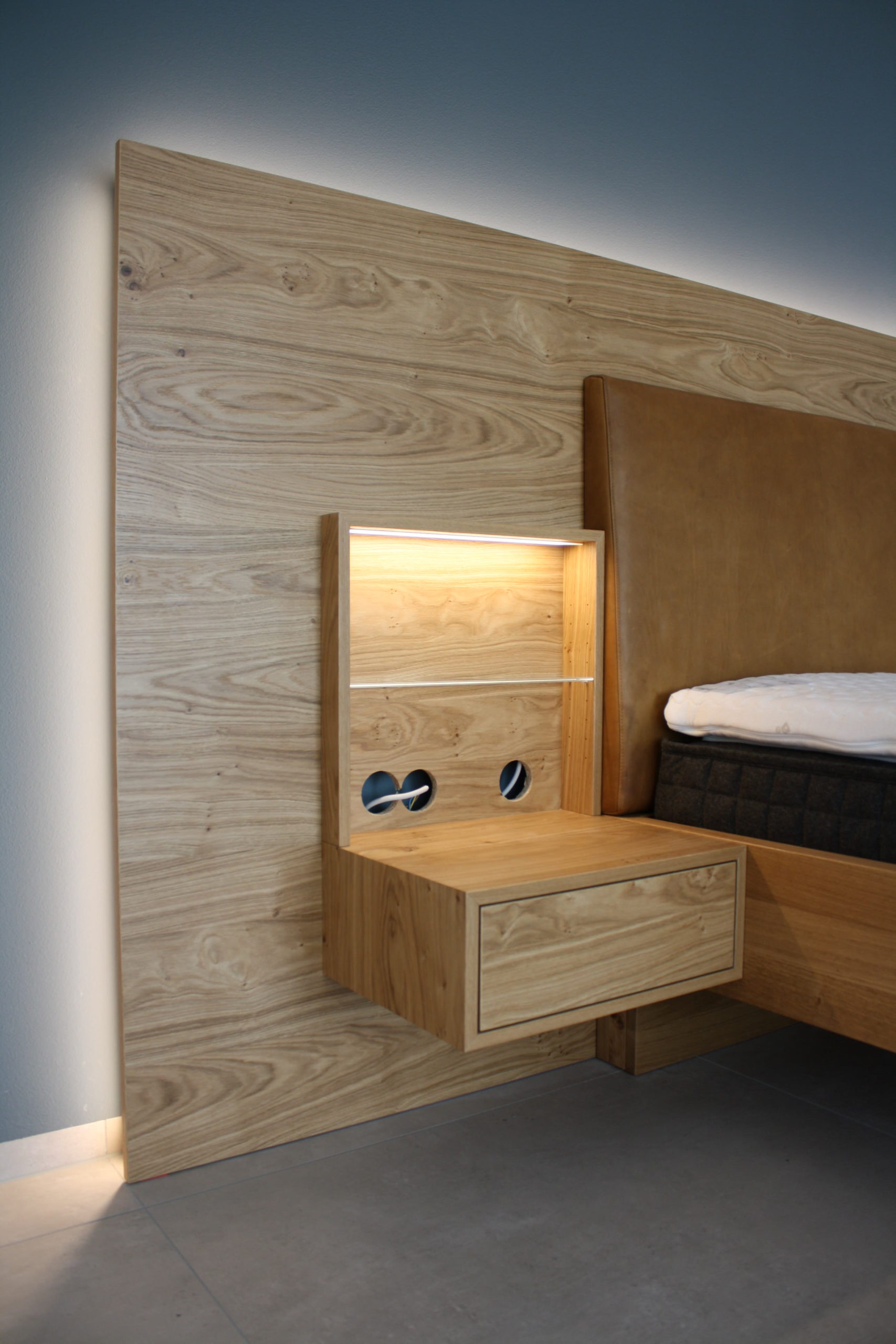 Schlafzimmer in Asteiche, Sattelleder + Woodspring – Bild 4