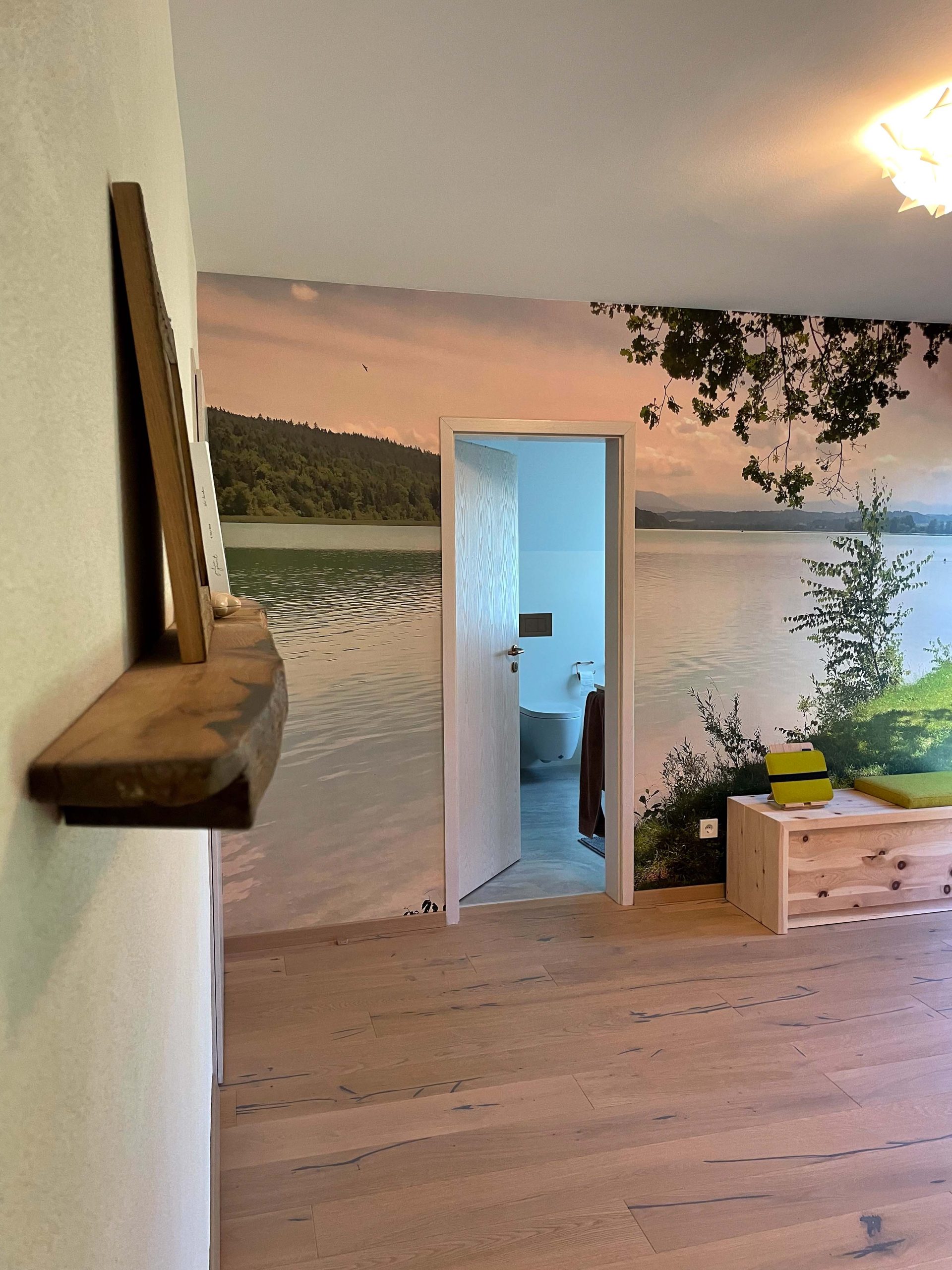 Schlafzimmer in Alteiche + Zirbe – Bild 4